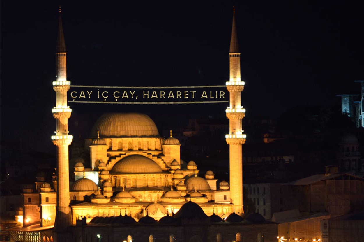 Ramazanda Mahya Olarak Görsek Hiç Şaşırmayacağımız 11 Sahur Klişesi