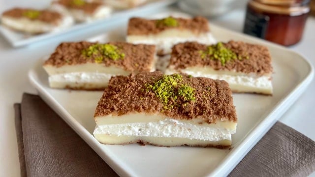 En Hafif Tatlı Bu Tarifte: Süt Tatlısı