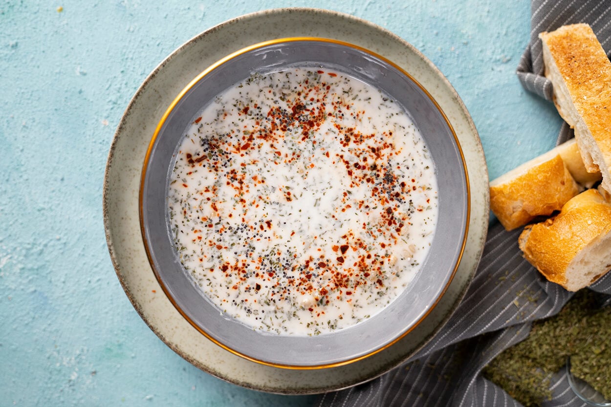 Çok Kolay: Pratik Ayran Aşı Çorbası