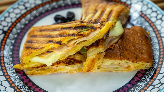 Pidenin En Güzel Hali: Yumurtalı Pideli Tost
