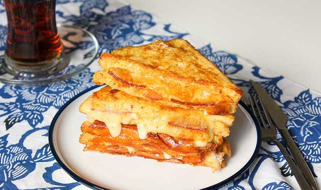 10 Dakikada Sofrada: Tavada Yumurtalı Tost