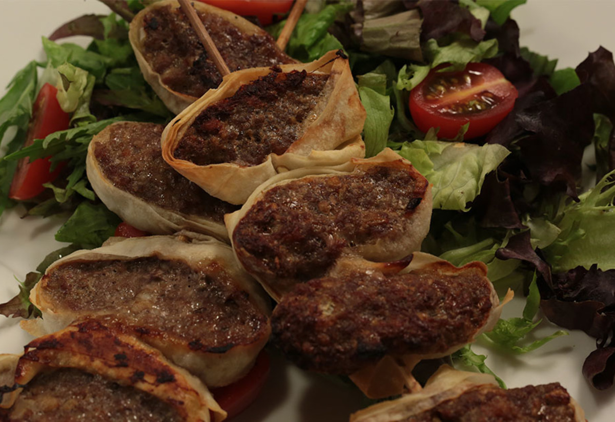 Sıra Sıra Dizersin: Yufkalı Köfte [İZLE] Tarifi