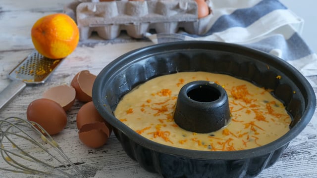 Merak Edilen Konu: Kek Yaparken Su Kullanılır mı?