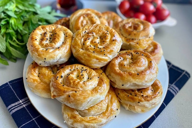 Patatesli Gül Böreği Tarifi