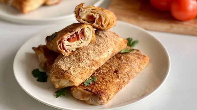 2 Yufkalı: Pastırmalı Börek