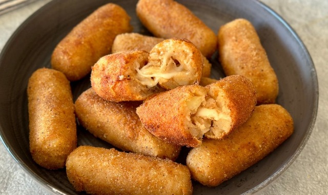 Dışı Kıtır İçi Akışkan: Kaşarlı Patates Köftesi