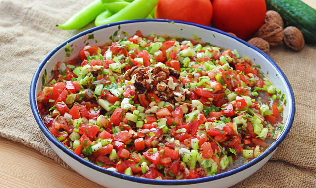 Gaziantep Mutfağından: Gavurdağı Salatası