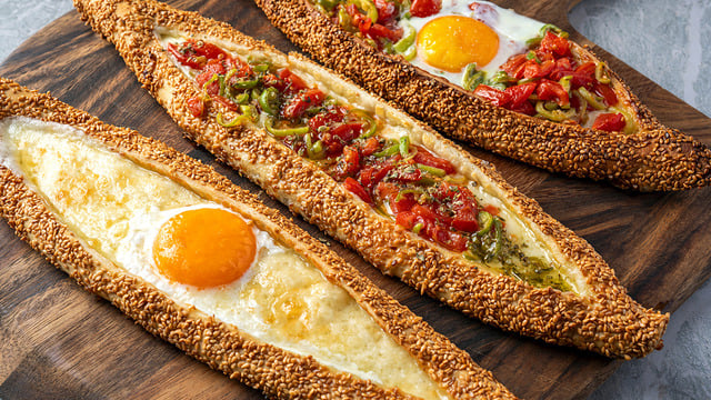 Her Öğüne Yakışır: Simit Pide