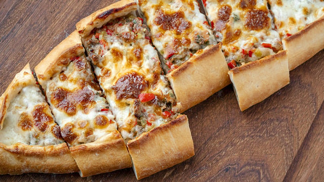 Kuşkaş da Denir: Kuşbaşı Kaşarlı Pide