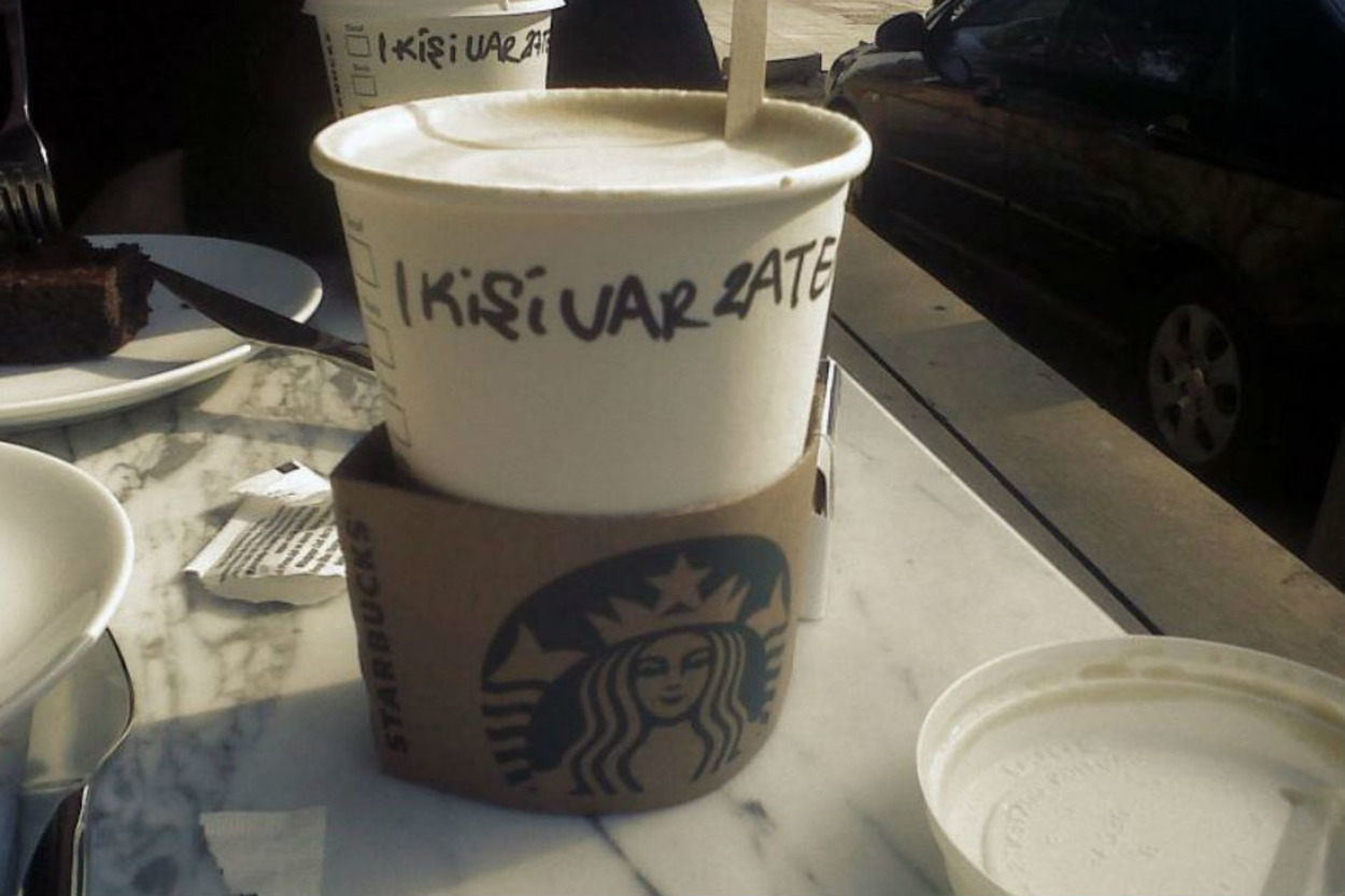 Memleketin Starbucks'larının En Az Yurdum İnsanı Kadar Orijinal Olduğunun 27 Kanıtı
