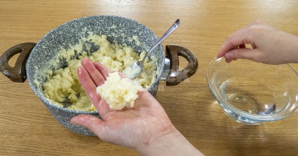 muhallebili-irmik-toplari