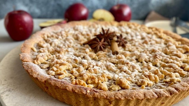 Elmalı Harcıyla, Nefis Hamuruyla: Tart