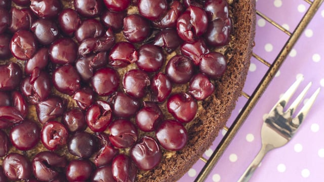 İçinde Kaybolursun: Çikolatalı, Kirazlı Tart