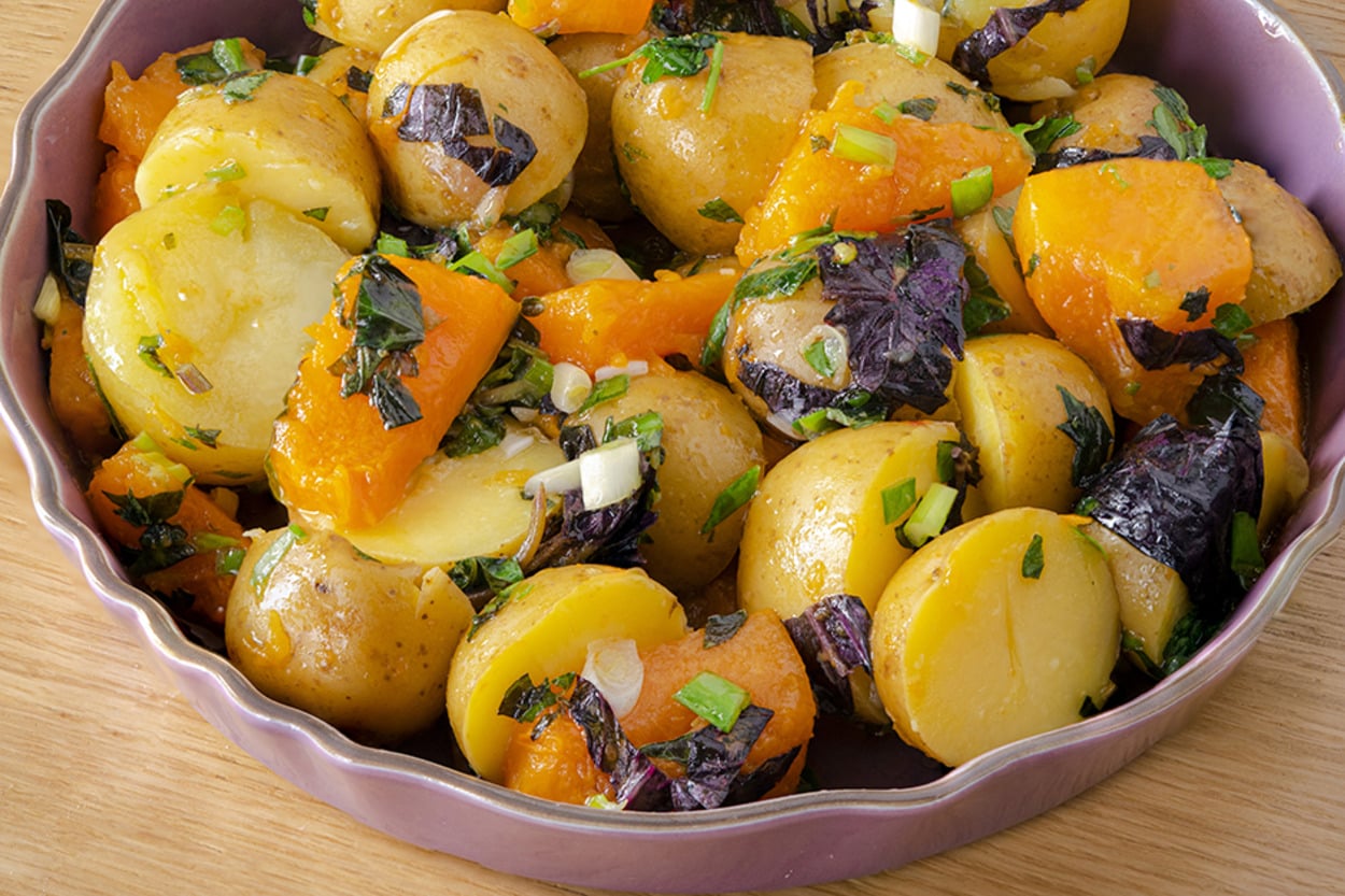 Doyurucu ve Pratik : Bal Kabaklı Patates Salatası