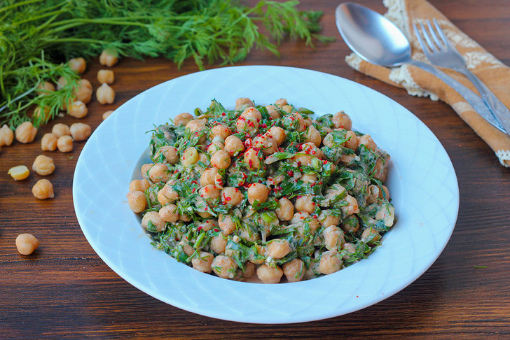 Tahinli Nohut Salatası Tarifi