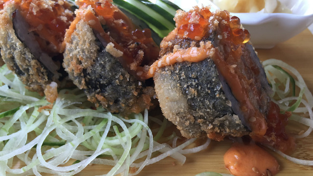 Bazen Bir Mutluluk İki Chopstick'in Arasındadır: China Stix