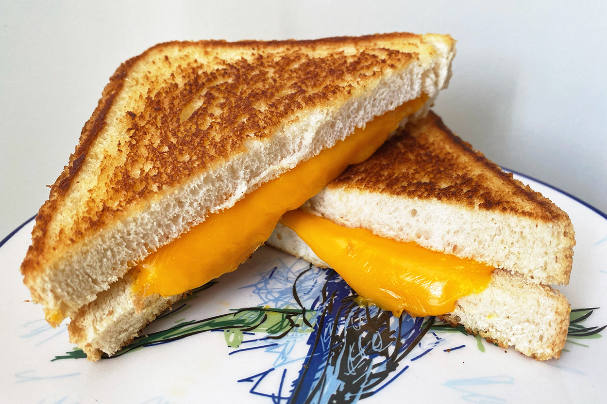 Tavada Tost: Grilled Cheese