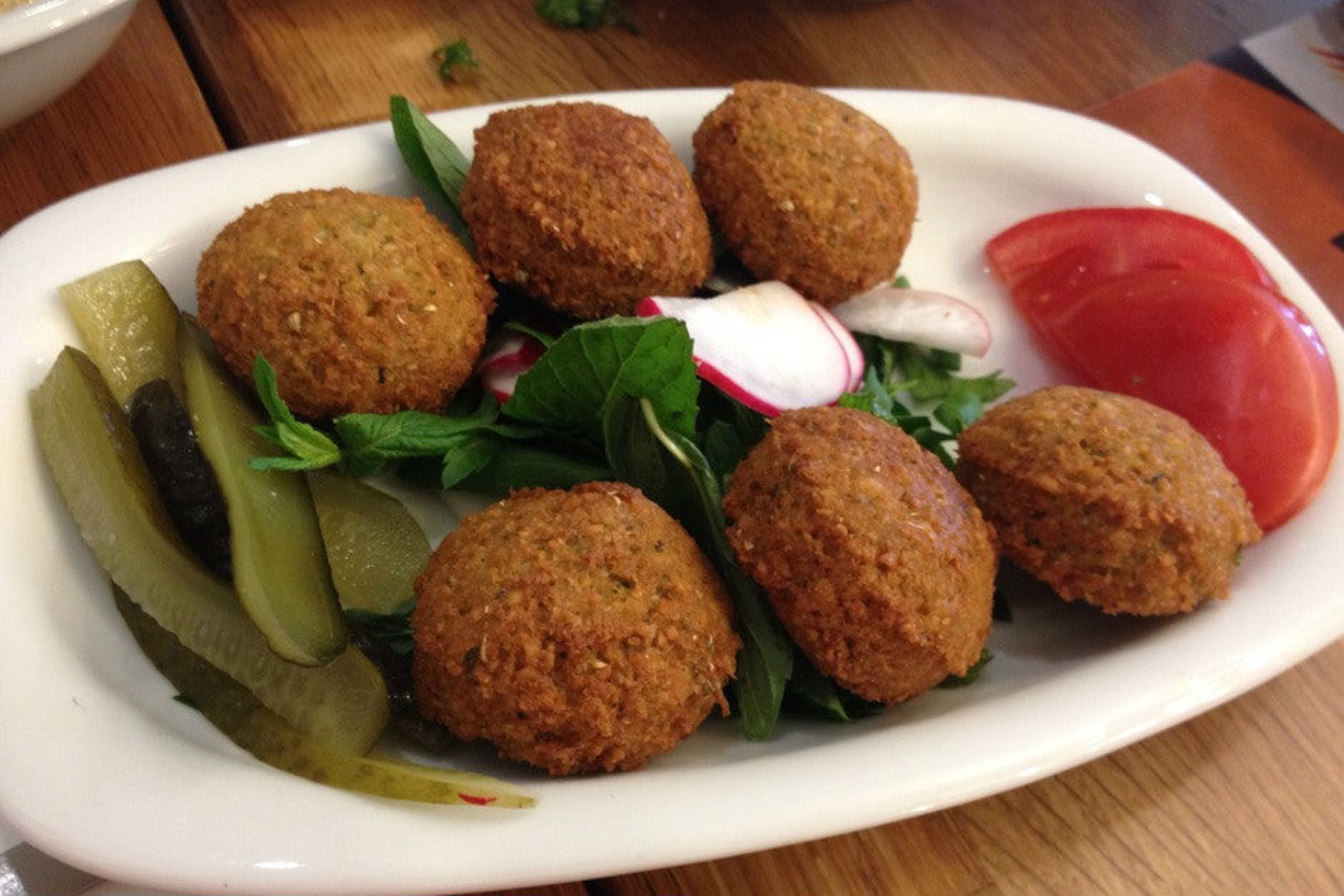 Ağzının Tadını Bilen Vegan ve Vejetaryenler İçin İstanbul'daki En İyi Falafelciler