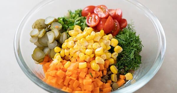 mercimek-salatasi-asama5-yemekcom