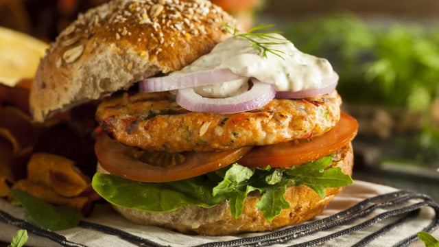 Balık Sevenlere: Somon Burger