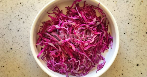 kirmizi-lahana-salatasi-1