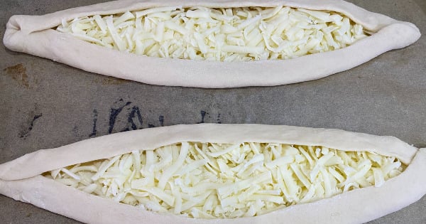 peynirli-pide6