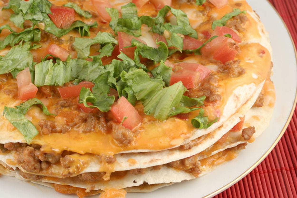 Pizza Hamuru Yerine: Kat Kat Tortilla Pizza