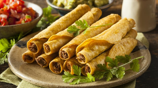 Meksikalı Sayılır: Kıymalı Tortilla Böreği