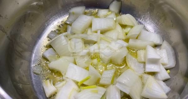 suzme-mercimek-corbasi-yapim2
