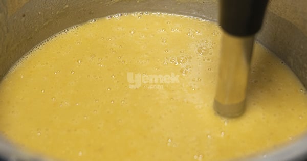 corba-blender-ile-cekiliyor