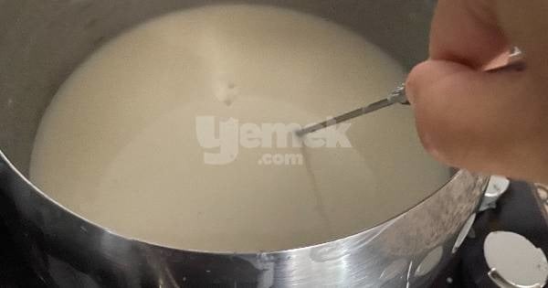 yumurtasiz-yayla-corbasi-yapim4