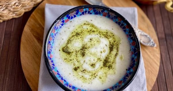 yumurtasiz-yayla-corbasi-yapim6