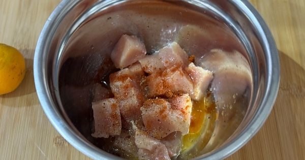 soslu-tavuk-sis-asama1