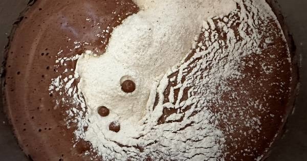 cikolata-soslu-kakaolu-kek-asama3
