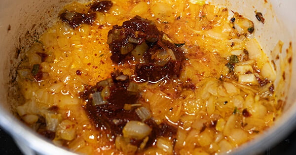 karalahana-corbasi-asama1