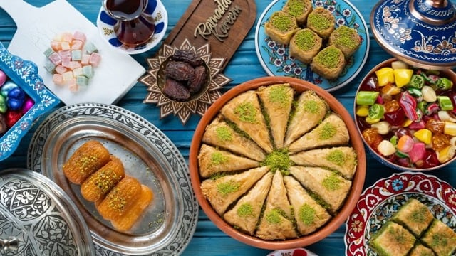 Türkiye'ye Gelin Olacak Süper Modellerin Öğrenmesi Gereken 7 Klasik Türk Yemeği