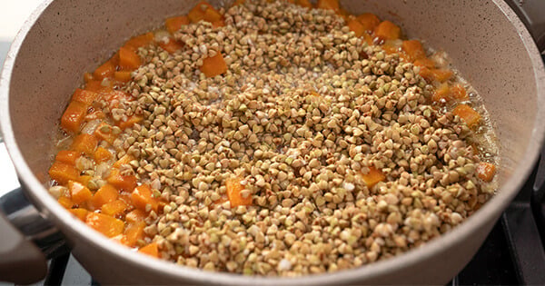 sebzeli-karabugdayli-pilav-3