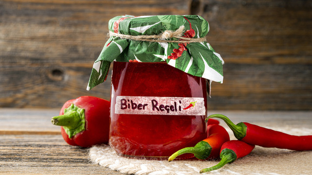 Ezber Bozan Lezzet: Biber Reçeli