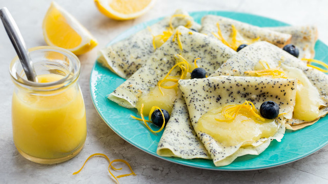 Onunla Kahvaltı Pek Bir Havalı: Limon Soslu Haşhaşlı Krep