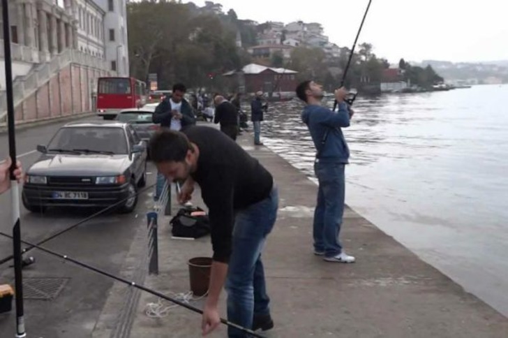 Oltanızı Alın Yola Koyulun: İstanbul'da Balık Tutabileceğiniz 7 Nokta