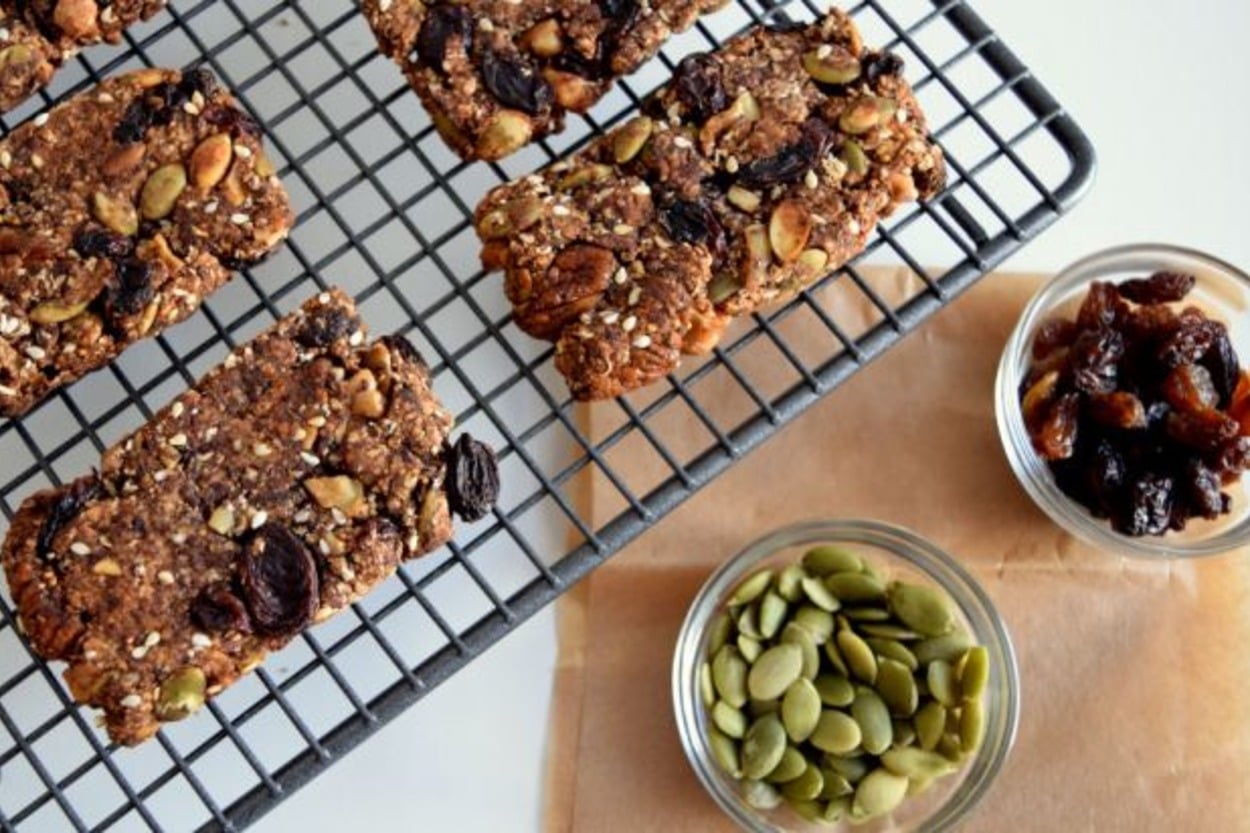 Her Öğün Yanınızda: Kakaolu Granola Bar