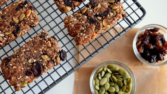 Her Öğün Yanınızda: Kakaolu Granola Bar
