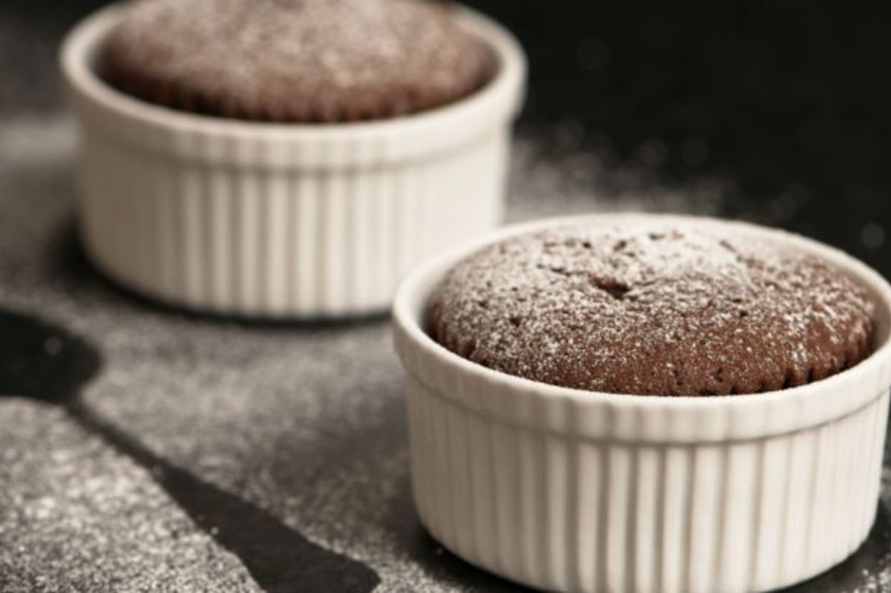 Ansızın Gelen Tatlı Krizlerine: Bitter Çikolatalı Sufle