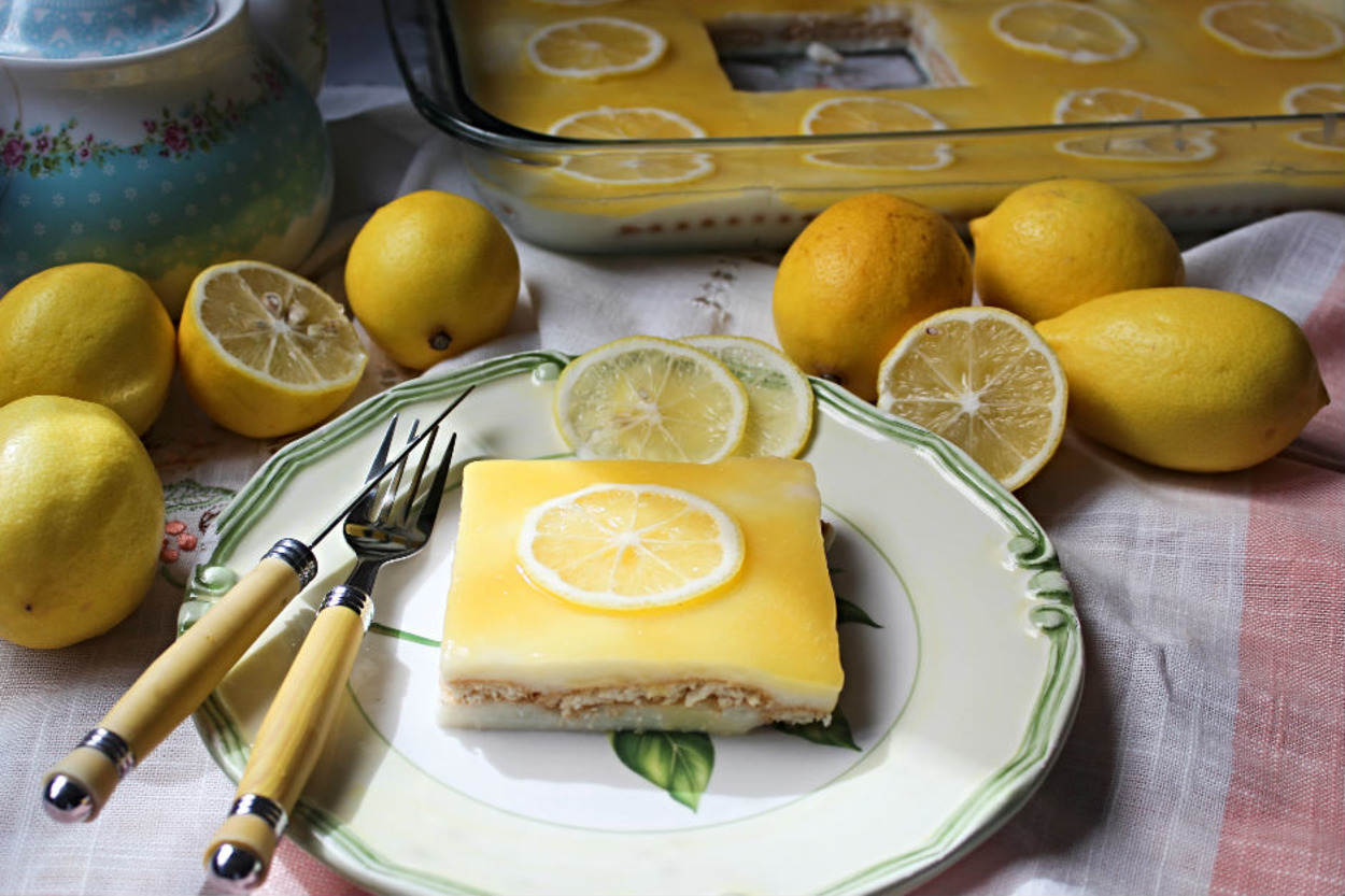 Ferahlık Garanti: Limonlu Bisküvili Pasta