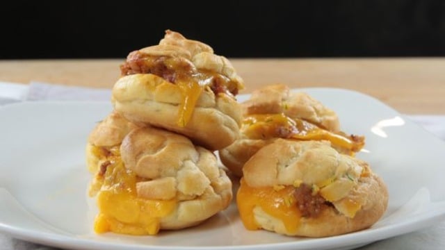 Tek Atımlık Doyum: Cheddarlı Bolonezli Lezzet Topları