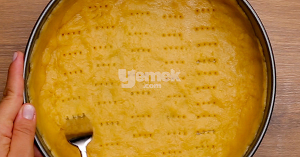 visne-soslu-yogurt-keki-watermark-6