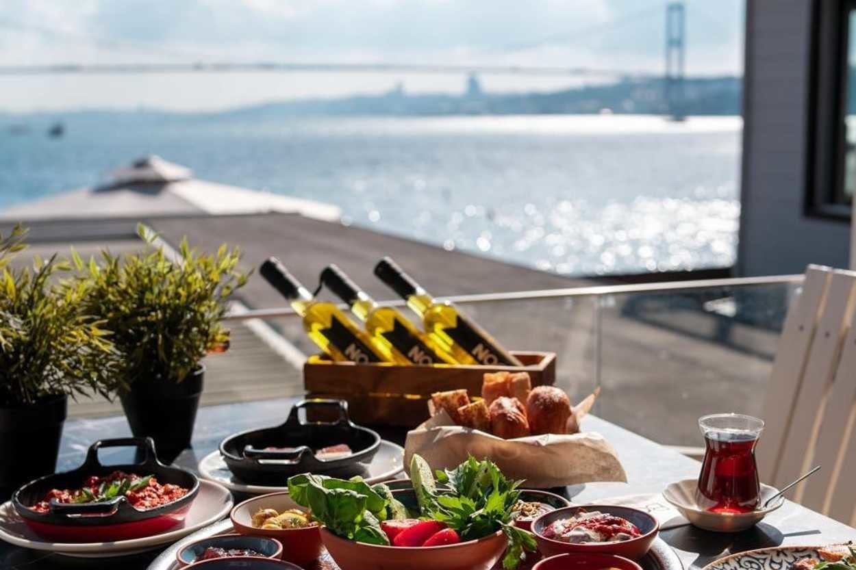 İstanbul'un En Masum Kalabilmiş Semti Çengelköy'deki 12 Harika Mekan