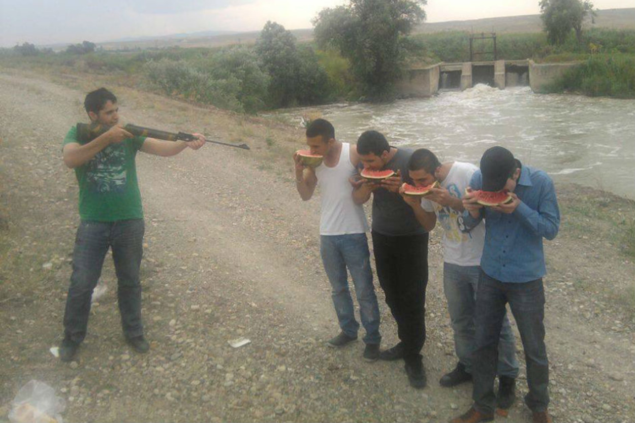Sıradan Bir Günde Türkiye'de Görebileceğiniz 15 Anlamsız Fotoğraf