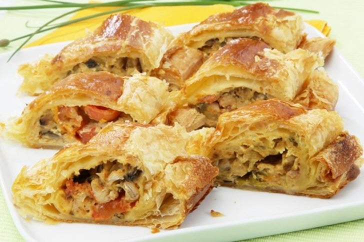 Tavuklu Börek Tarifi