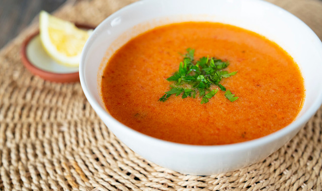 İçinizi Isıtacak: İrmik Çorbası